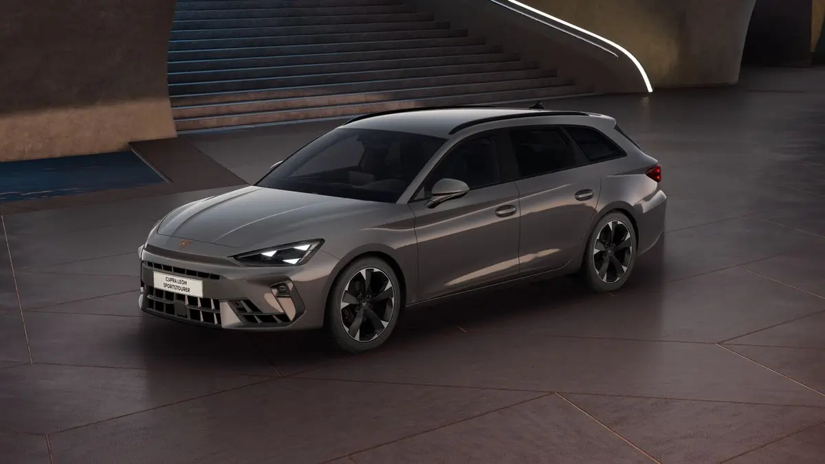 Image of CUPRA Leon Sportstourer side view
